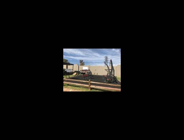 2 BEDROOM APARTMENT FOR SALE IN BARBEQUE DOWNS